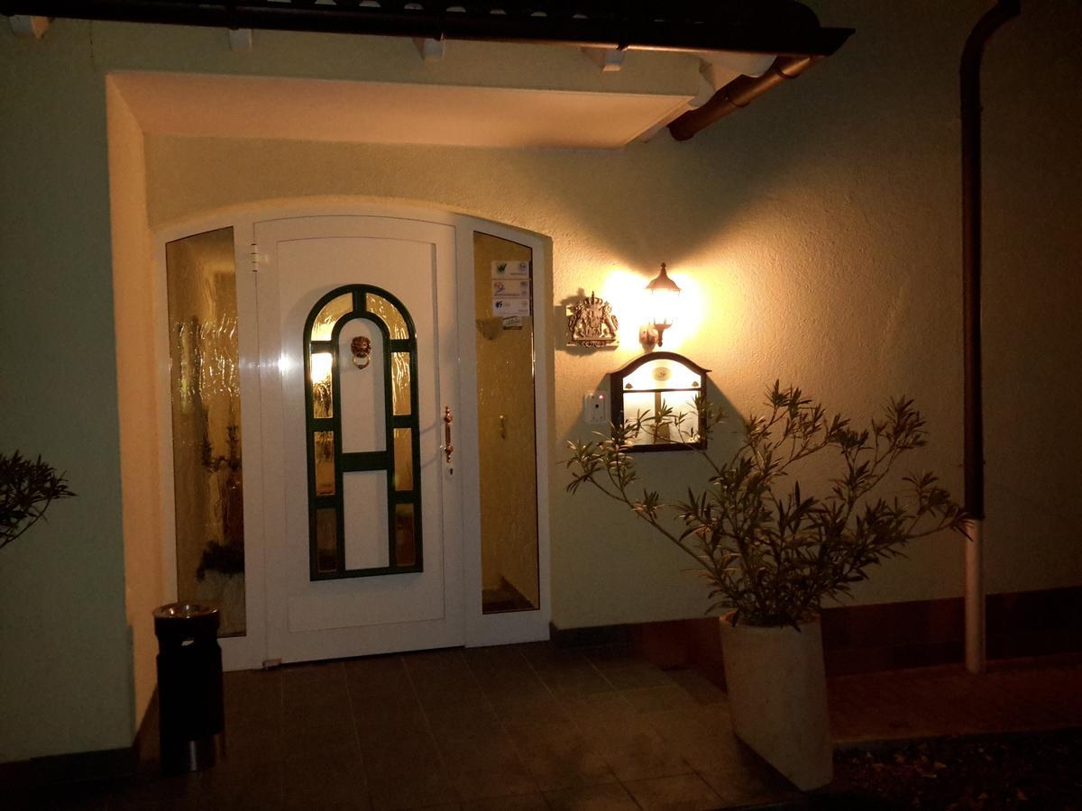 Hotel Gruner Hahn Schippach  ภายนอก รูปภาพ