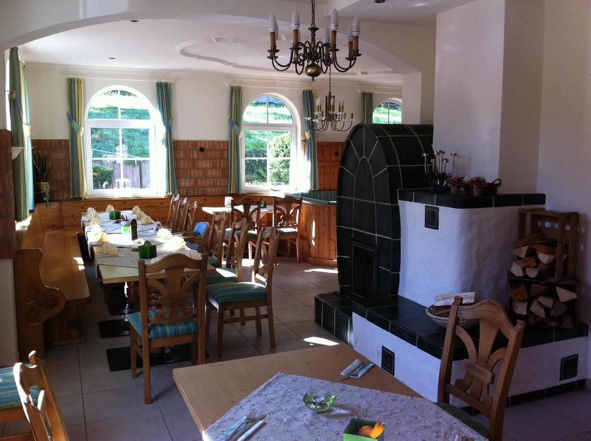Hotel Gruner Hahn Schippach  ภายนอก รูปภาพ